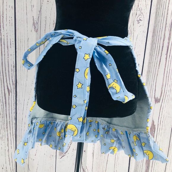 New Handmade Kitchen Jean Apron Ruffled - Picture 4 of 4